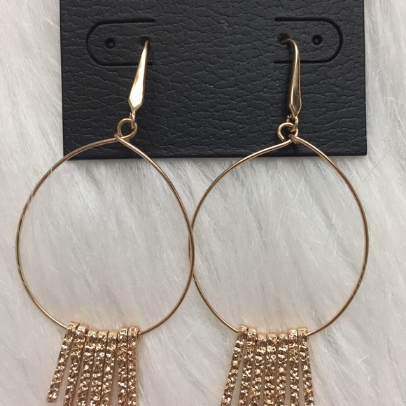 NWT Steve Madden Gold Dangle Earrings - Picture 5 of 7